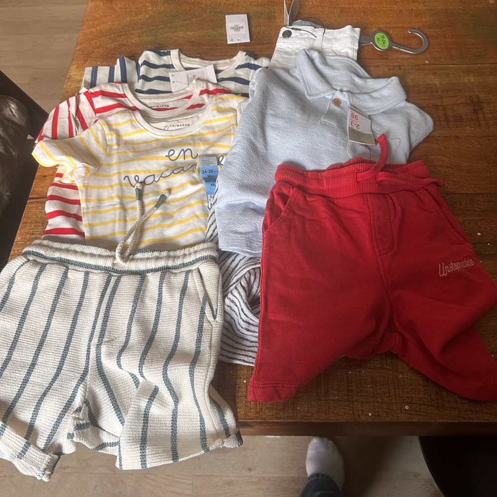 Primark boys bundle shorts tees 18-24 m